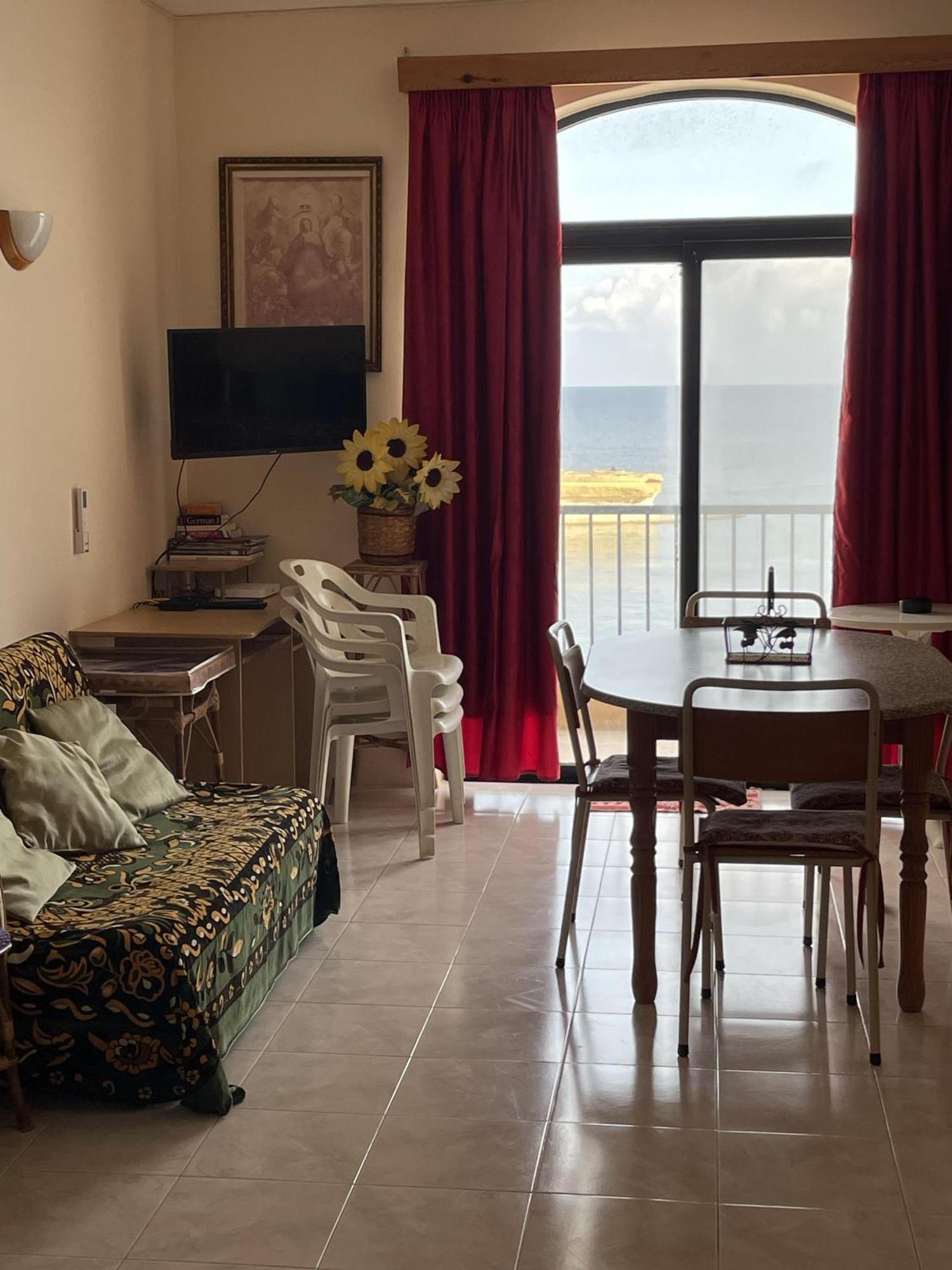 Marsalforn Seaview Apartment In A Quiet Area Qbajjar Exterior photo