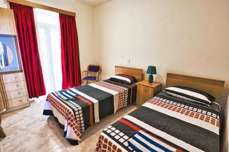 Marsalforn Seaview Apartment In A Quiet Area Qbajjar Exterior photo